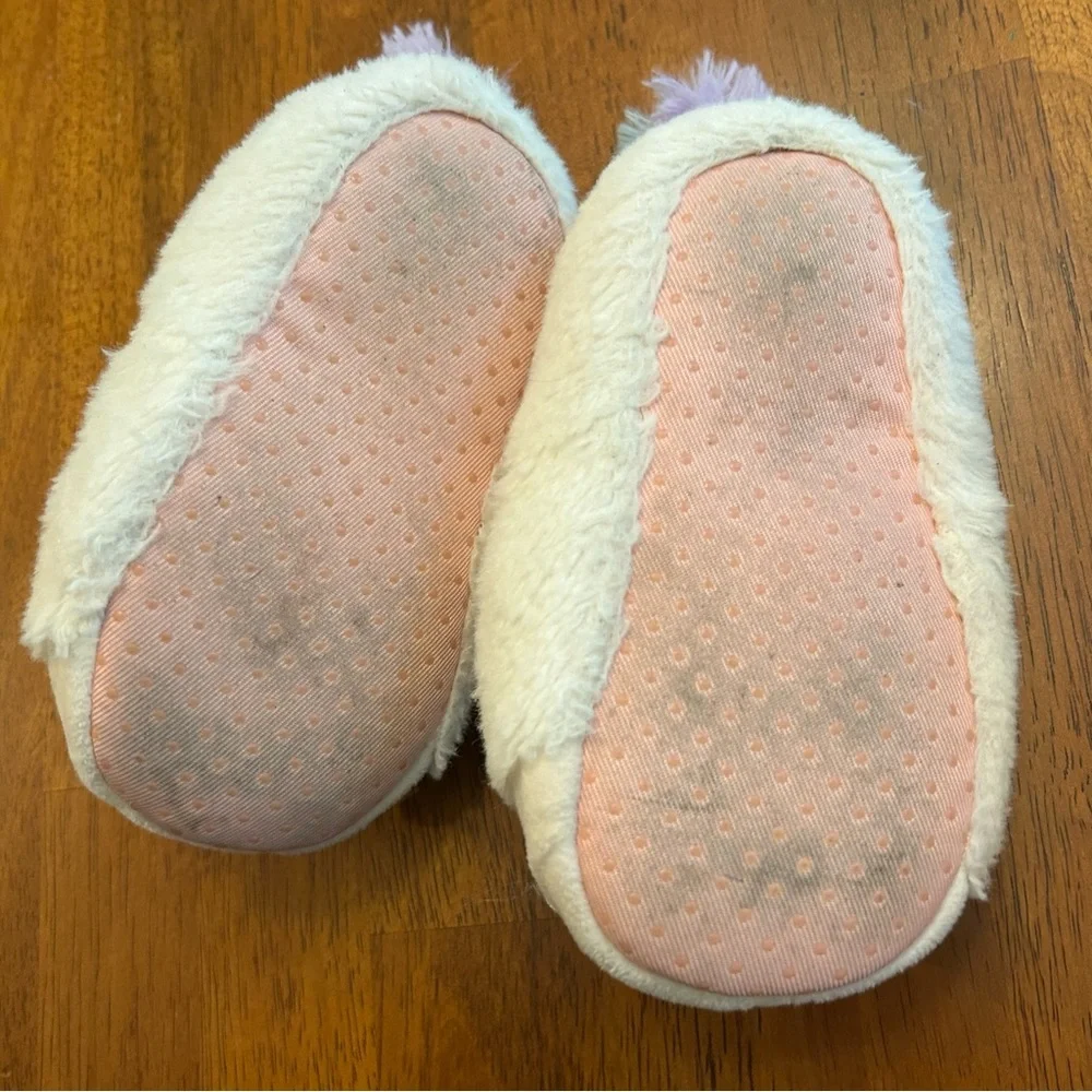 Unicorn Slippers | Toddler Girl Size 7/8 | Carter’s🦄